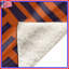 Couvertures orange et labyrinthe noir-128547883