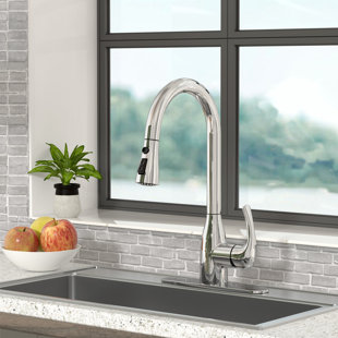 Robinet de cuisine rétractable à poignée simple avec accessoires