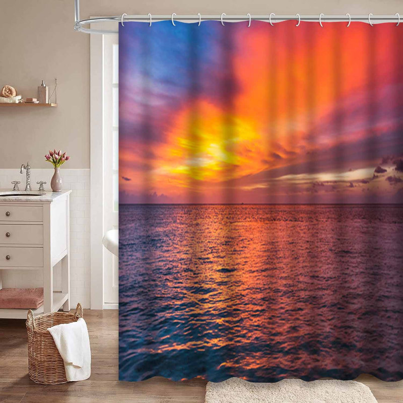 Incroyable coucher de soleil océan coloré abstrait avec une belle couleur de nuage bleu vif avec 12 crochets