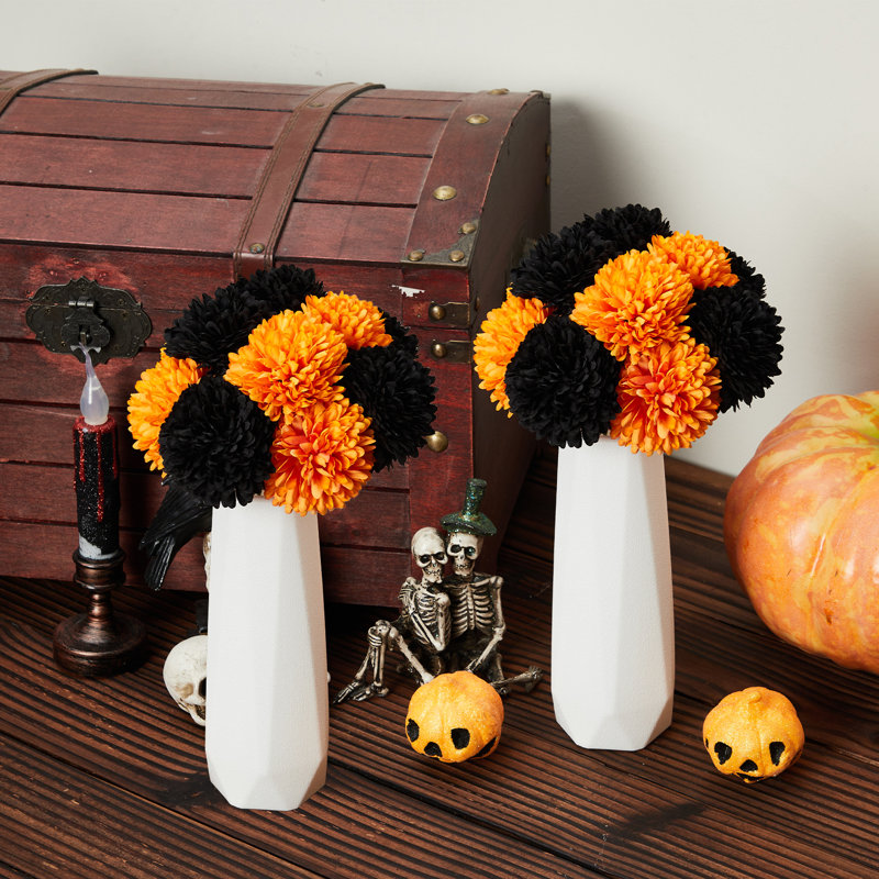 2 vases en plastique avec 10 Chrysanthèmes de ping-pong de 7 cm (5 orange, 5 noirs) Decor Décoration de vase (pour le salon / la chambre / le bureau)