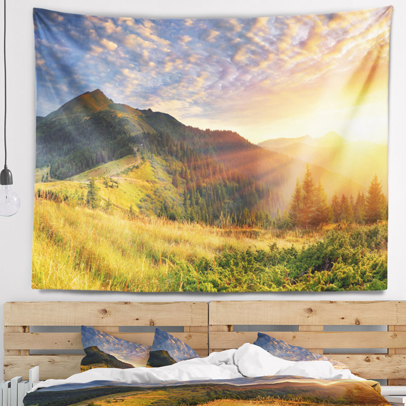 Tapisserie Schafer Summer Sunrise Under Thick Clouds, H 32 po x l 39 po