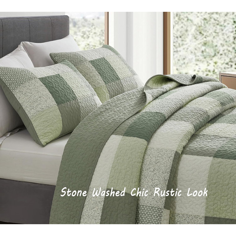 Twin Green Floral Patchwork Cotton Quilt Set