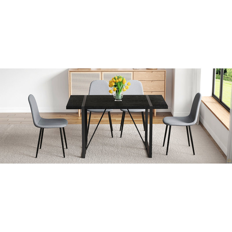 Ensemble de table et chaises, 5 pièces: table, 4 chaises