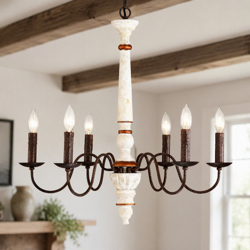 Lustre rétro rustique à 6 lumières, style chandelle, luminaire suspendu idéal pour salle à manger, îlot de cuisine ou salon, coloris blanc et rouille.