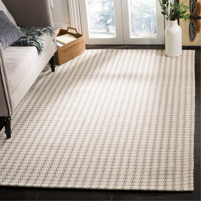 Cherif Wilton Hand Hooked Viscose/Wool Geometric Rug in Gray
