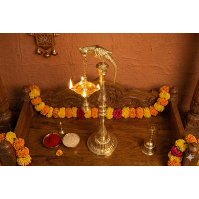 Lampe à huile 29 po en laiton faite à la main avec perroquet | Diya à mèches multiples pour chambre de Puja, décor de temple et décor de maison indienne | Métal finement traditionnel