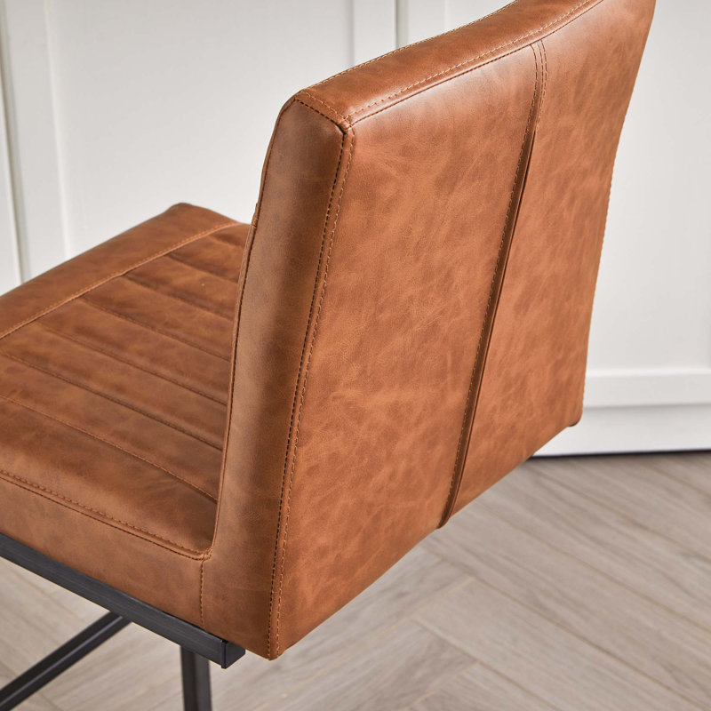 Tabouret de bar rembourré avec structure en métal noir robuste pour îlot de cuisine, salon et pub (ensemble de 2), Brun