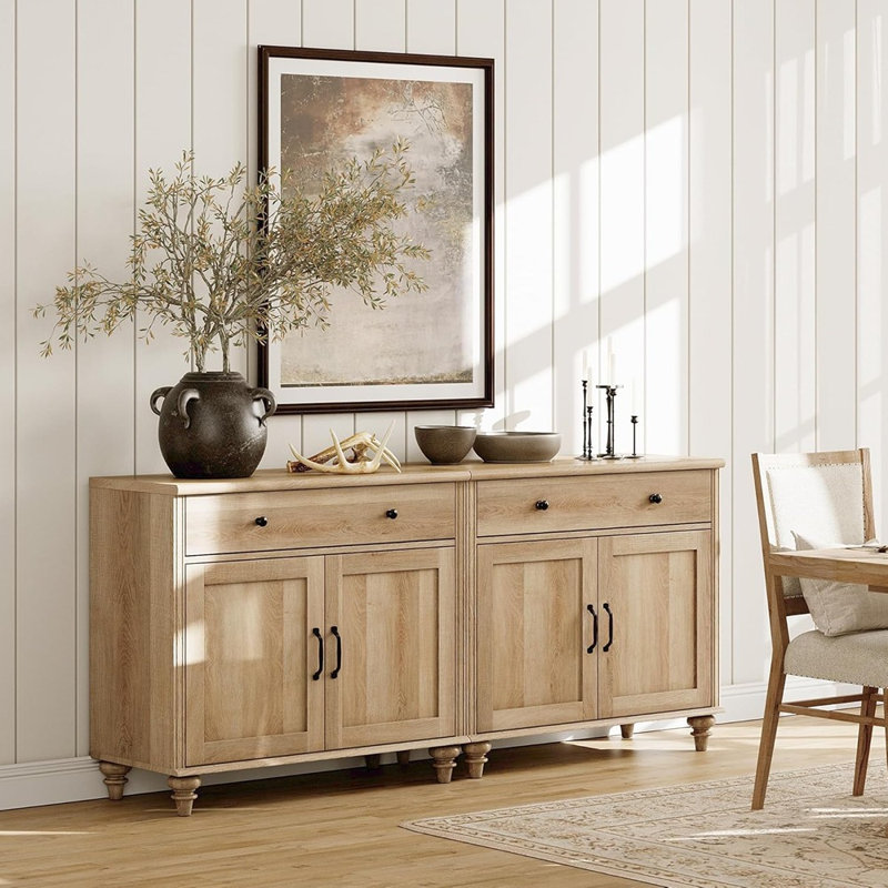 Grand buffet de style campagnard avec 4 portes et 2 tiroirs - Chêne