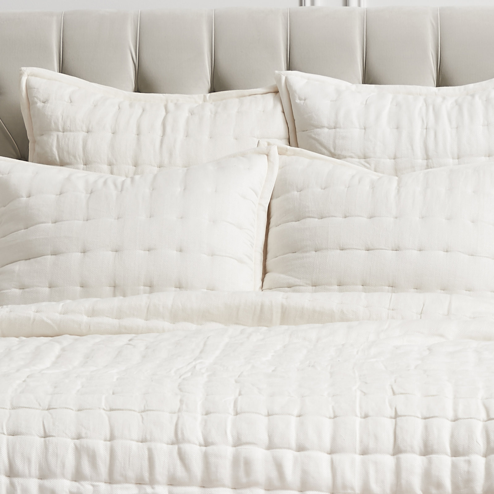 Nathanson White Standard Cotton Reversible Quilt