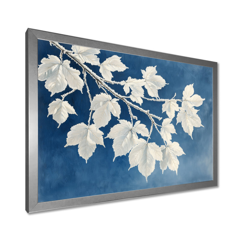 «White Frosted Leaves Branches II» - art mural feuilles, Reproduction encadrée d'une seule photo, Argent argent