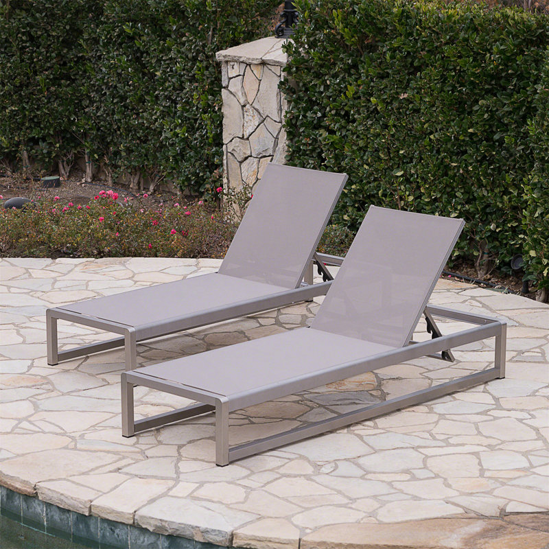 Ensemble de 2 chaises longues à cadre en aluminium durable avec dossier réglable et filet respirant pour un confort extérieur