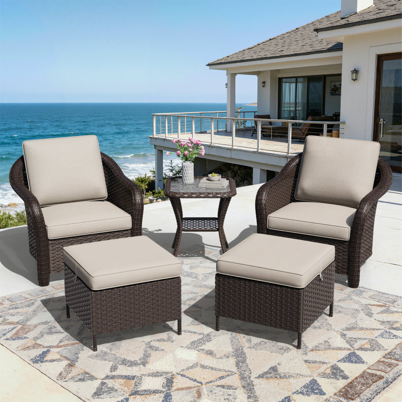 Ensemble de conversation de patio 5 pièces en osier avec repose-pieds, Beige