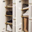 Armoire à chaussures étroite de style italien à l'entrée-129098957