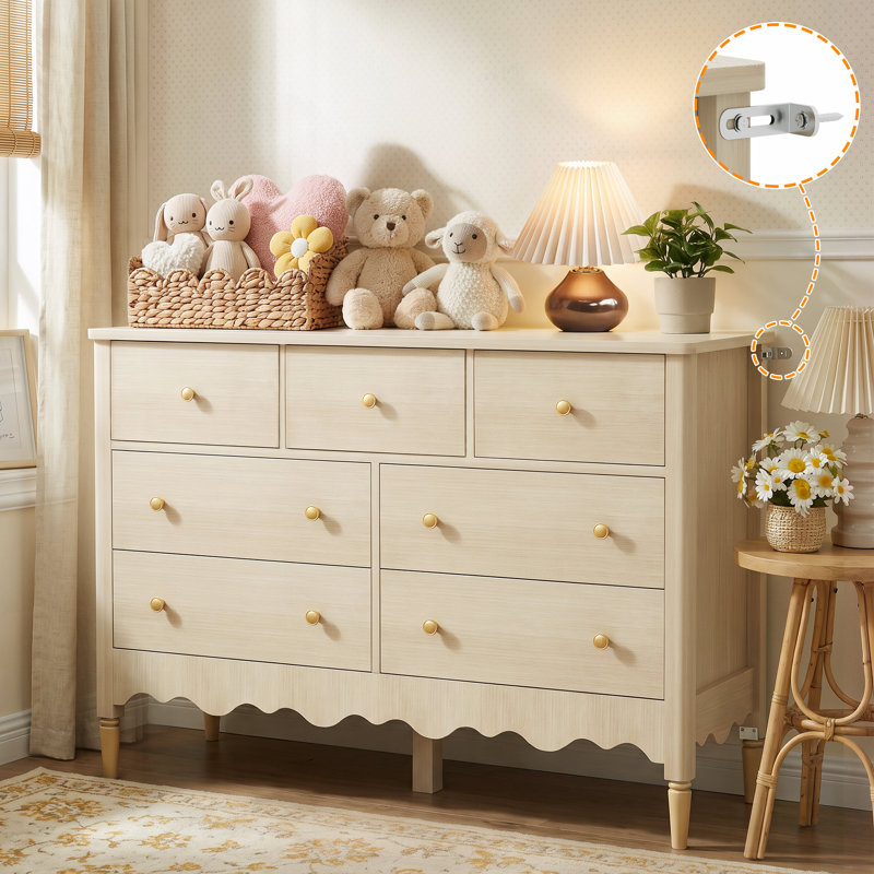 Abson 47inch 7 Drawer Wood Dresser, Natural