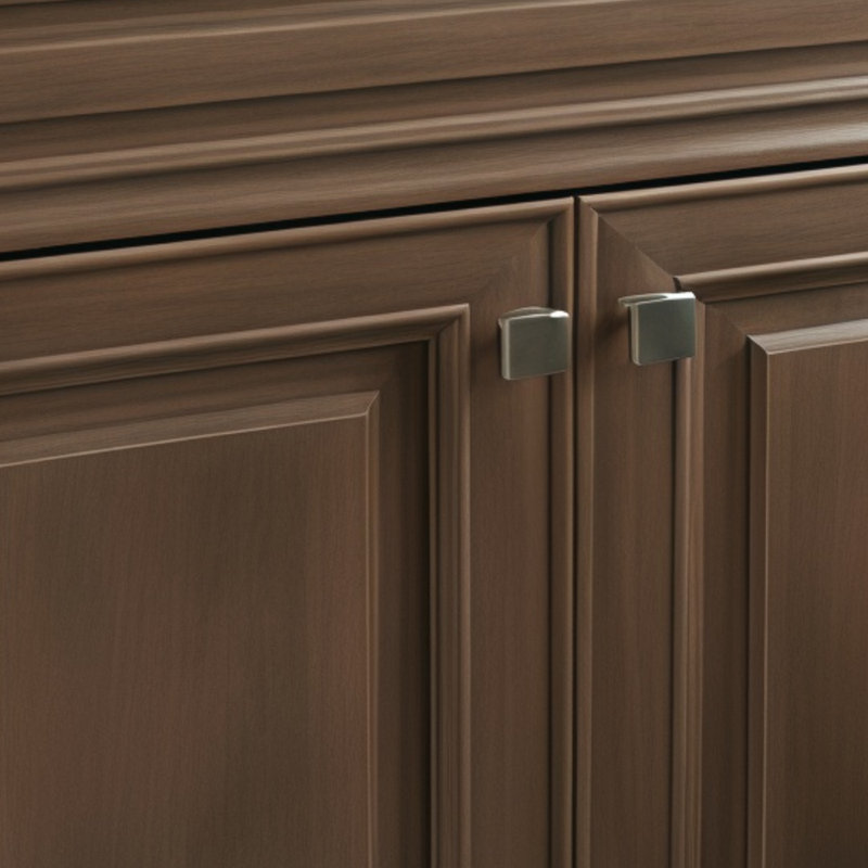 La base de lavabo en bois d'érable et de noyer peut être assemblée dans une armoire de salle de bain, mettant en vedette un style naturel et chaleureux.
