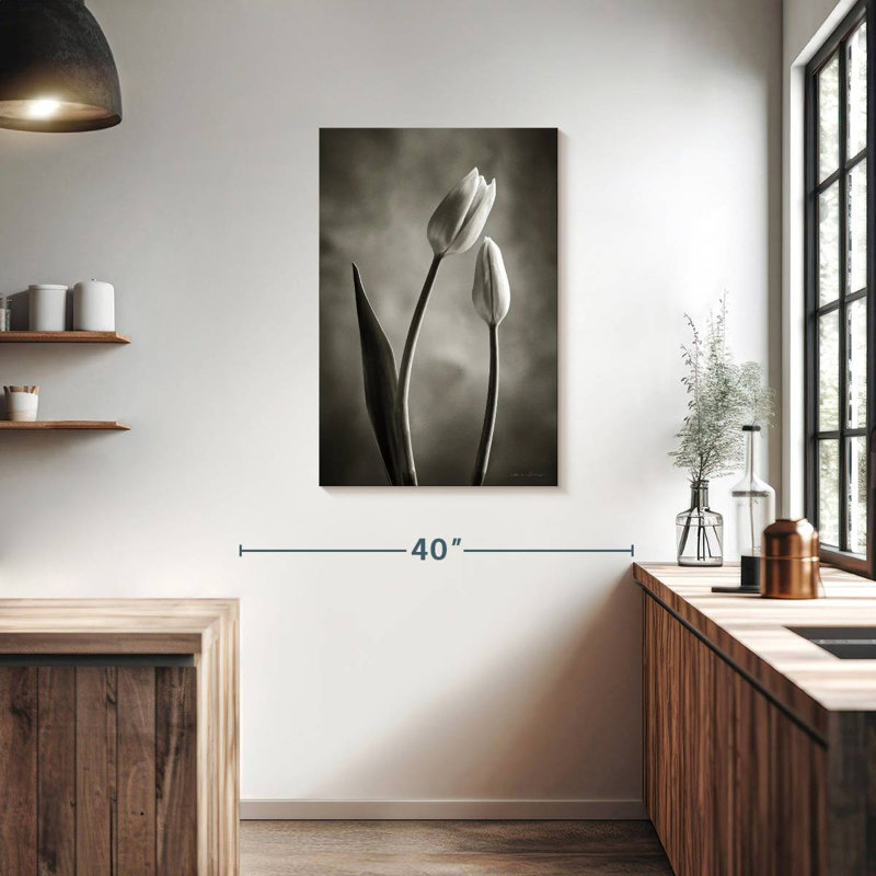 Tulipes Harnek à deux tons III, H 36 po x l 24 po
