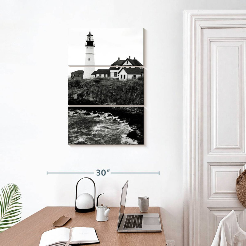 Lilie Maine Lighthouse BW, 32" H x 20" W