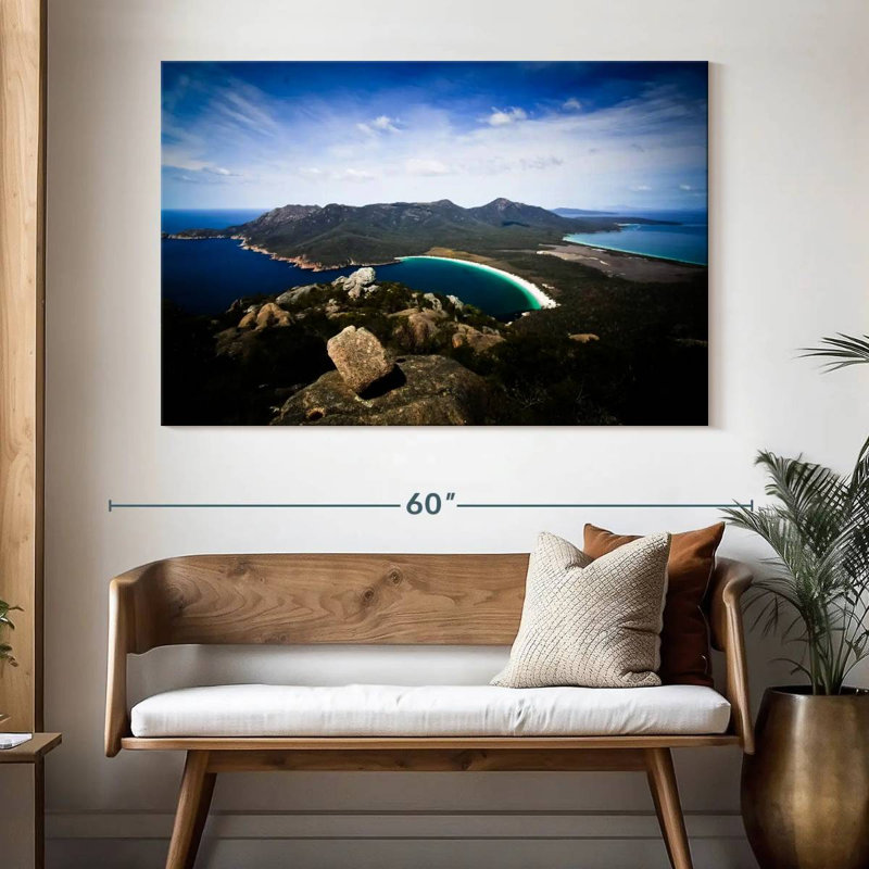 Gillard Coastal Wine Glass Bay, H 34 po x l 51 po