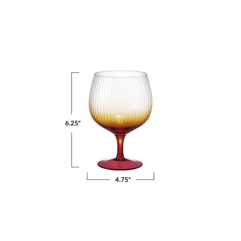 Verre à pied cannelé