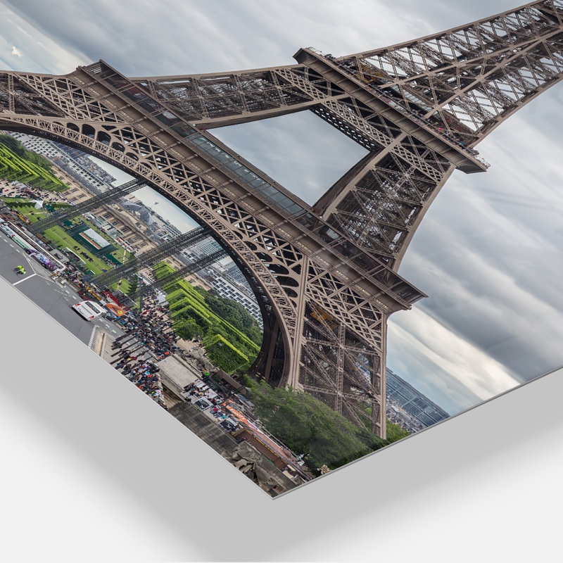 Tour Eiffel en niveaux de gris - reproduction de photo sur toile, H 20 po x l 12 po x P 1po, Toile tendue