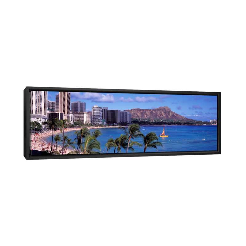 «Panoramic Waikiki Beach, Honolulu, Hawaii», reproduction de photo sur toile, H 16 po x l 48 po x P 1,5 po, Cadre noir