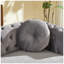 Élégant ensemble de canapé Chesterfield en velours gris avec capitonnage à boutons profonds, accents en cuivre et pieds en métal doré - Mobilier de salon moderne et luxueux-1727984472