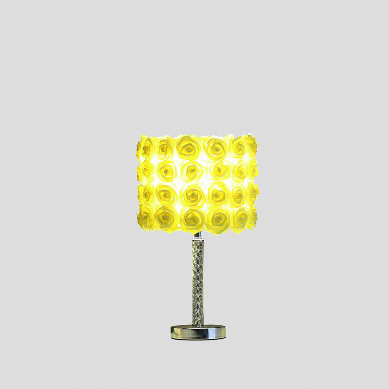 Lampe de table en acrylique / métal 18,25 "Yellow Roses In Bloom