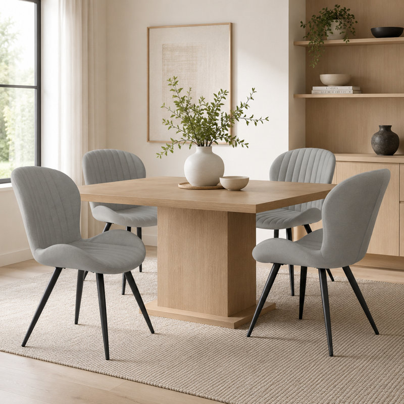 Chaise rembourrée avec pieds en métal, Gris clair