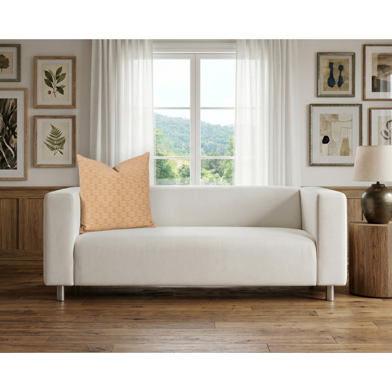 Coussin Odeon, Polyfill, 22" x 22", Wheat