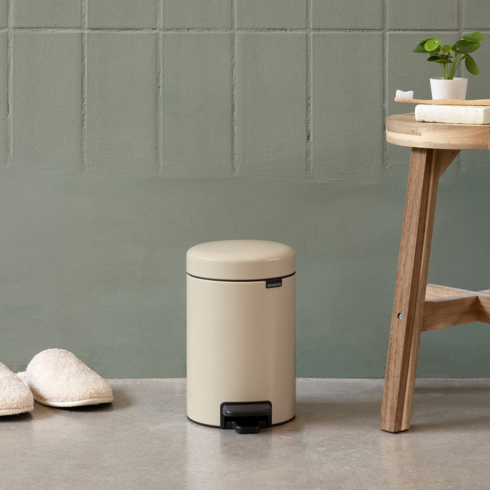 Brabantia Newicon 1.3gal Step-On Can, Soft Beige