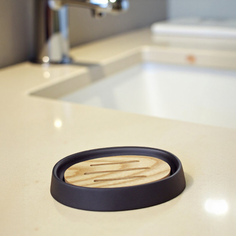 Richae Bathroom Accessory, Black