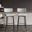 Chaise de bureau pivotante en métal noir en gris clair Chenille-876765197