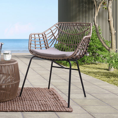 Chaise de patio contemporaine l 25,4 po (2 / NTC)