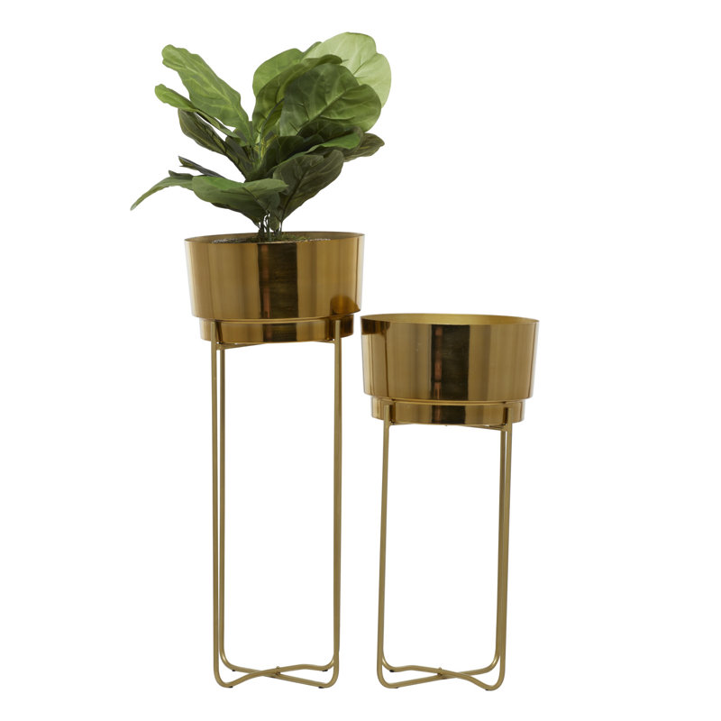 Cosmoliving by Cosmopolitan 2-Piece Iron Planter Set, Gold