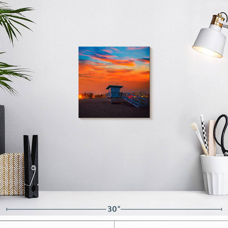 Tour de maître nageur Adeliza Santa Monica Beach, H 10 po x l 10 po