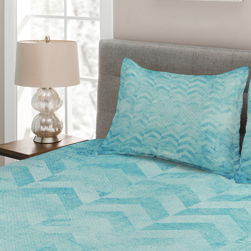 Modern & Contemporary Polyester Chevron / Zig Zag Coverlet