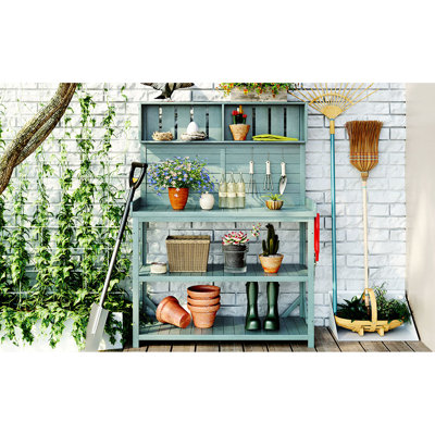 Banc de jardin en bois massif avec 4 tablettes et un crochet latéral