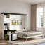 Lit escamotable avec bureau, tablettes de rangement ouvertes et armoires