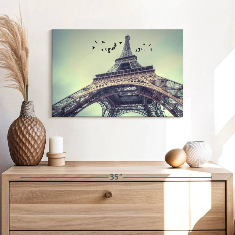 Lilie Eiffel Tower Daylight, 16" H x 24" W