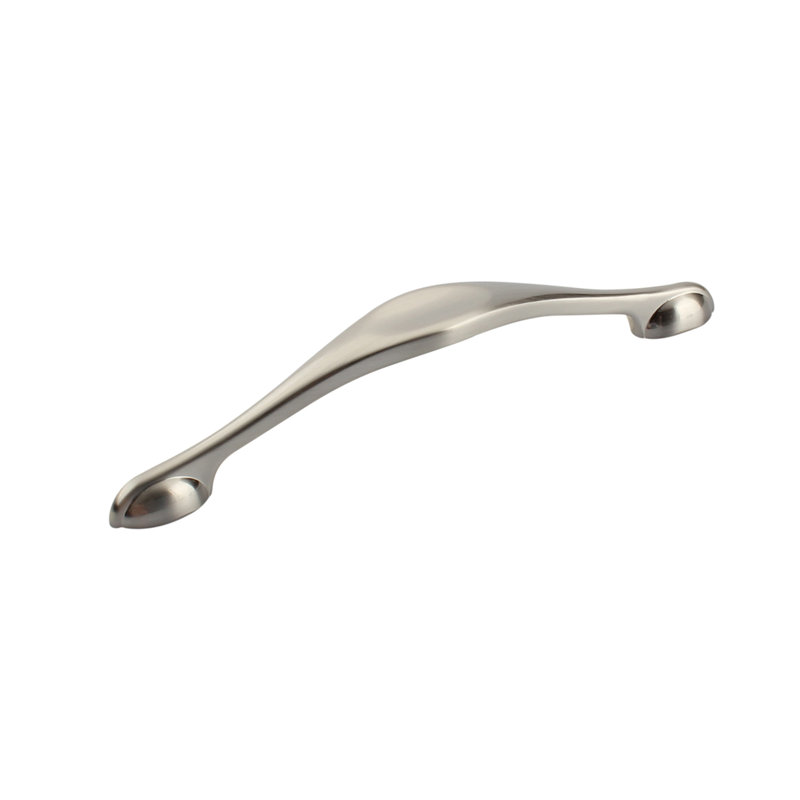 Poignée arche 5 1/16" center to center, Nickel brossé
