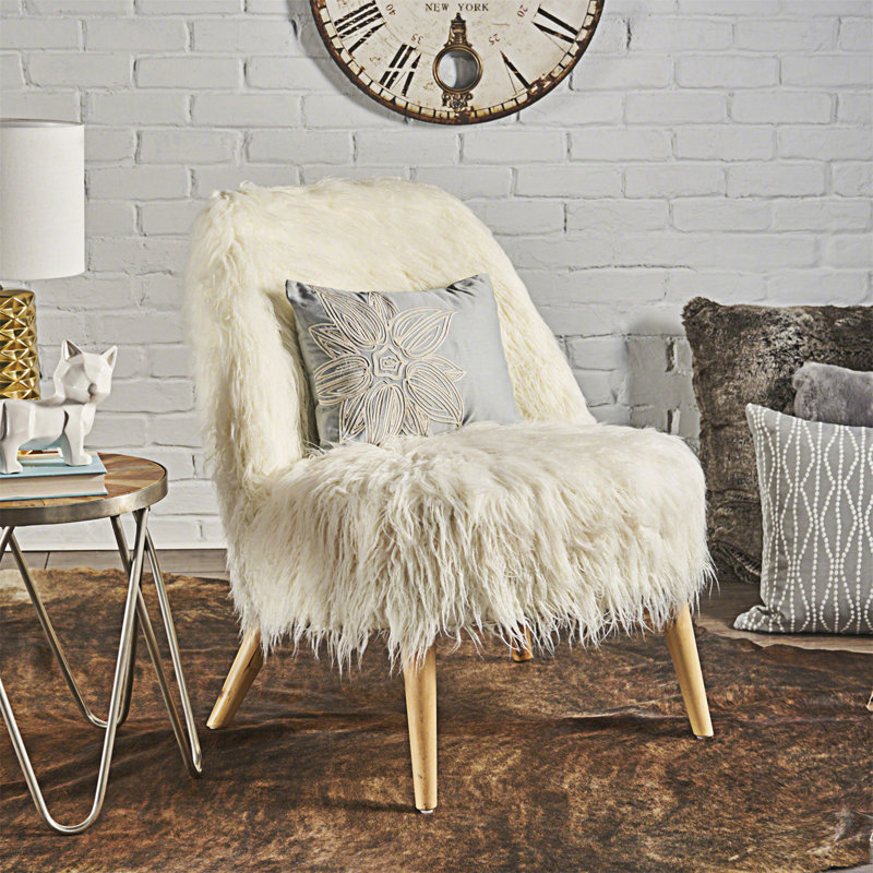 CHAISE CLUB