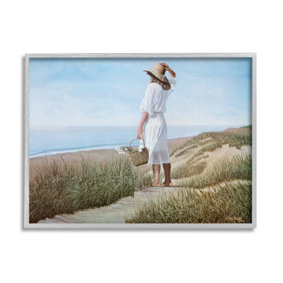 «Woman Enjoying Peaceful Beach Shore Landscape View» par Tom Mielko - cadre flottant, impression sur toile