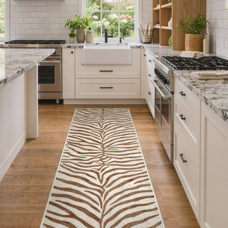 Tapis zébré Albertslund, Tapis de couloir de 2 pi x 7 pi, Beige; café