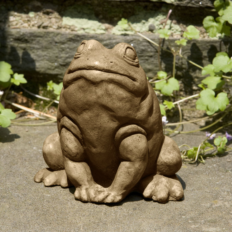 Jumper Statue, Travertine