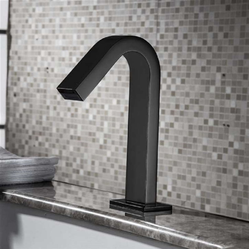 Robinet sans contact noir mat pour les installations commerciales de toilettes