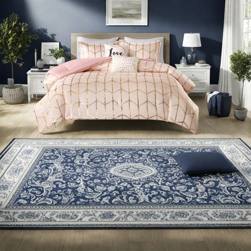 Contemporary Metallic Bedding Sets, Polyester Comforter, Modern Bedroom Style