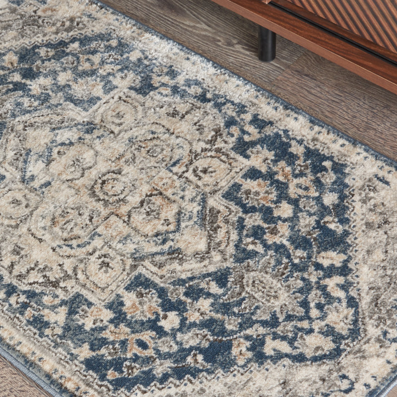 Rambha Oriental Indoor Rug, Rectangle 2'2" x 3'9"