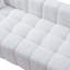 Canapé surdimensionné en forme de nuage guimauve pour le confort ultime du salon-129687246
