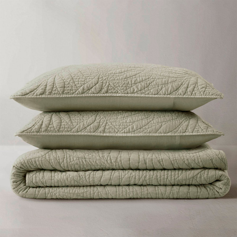 Breathable Cotton Quilt Set with Temperature-Regulating Touch
