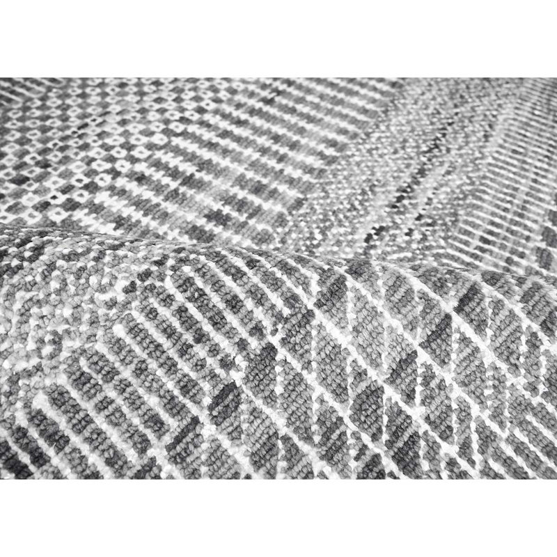 Area Rug in Light Gray, Rectangle 9' x 12'
